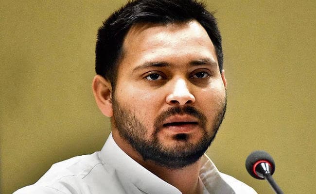 पटना : अपराधियों के सामने सरकारी मशीनरी फेल : तेजस्वी यादव