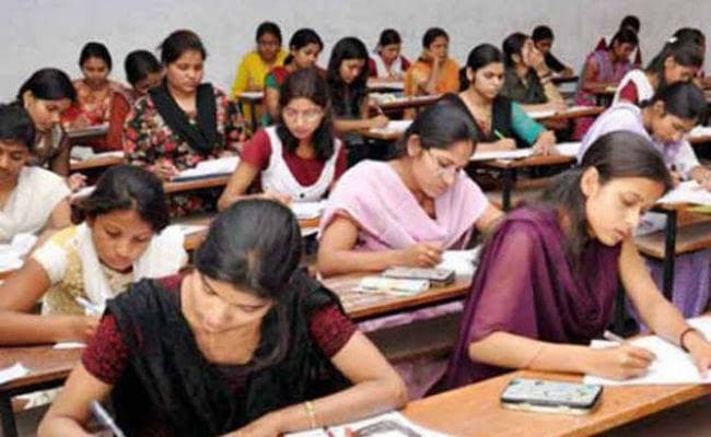 बिहार बोर्ड : इंटर की परीक्षा आज से, 12 लाख से अधिक होंगे शामिल, 1,283 केंद्रों पर होगी परीक्षा