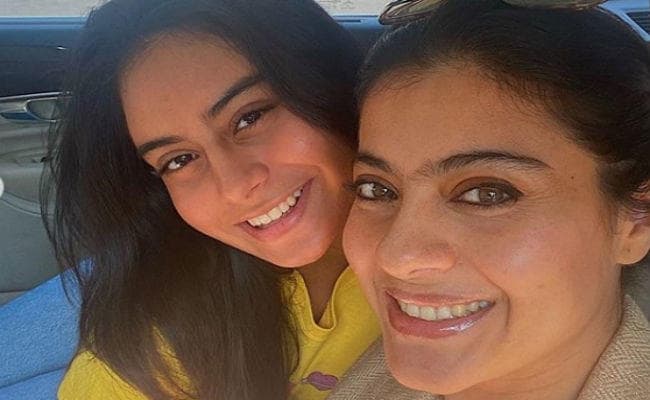 काजोल ने बेटी संग शेयर की ये खूबसूरत तसवीर, फिदा हुए फैंस...