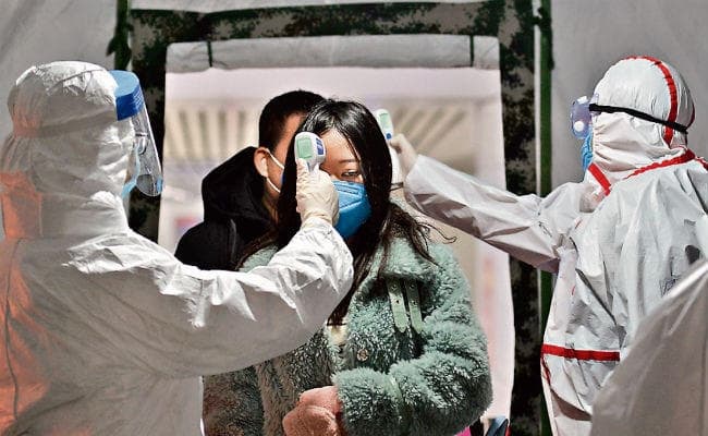 चीनः कोराना वायरस ने अब तक लील ली 425 जानें, कुछ दिनों में हालात होंगे खतरनाक