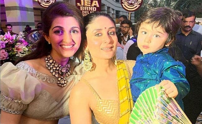 भाई अरमान की बारात में जमकर थिरकीं करीना-करिश्‍मा, तैमूर भी नाचे, VIDEO