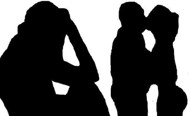 पत्नी ने पति पर दर्ज करायी दूसरी शादी करने की प्राथमिकी