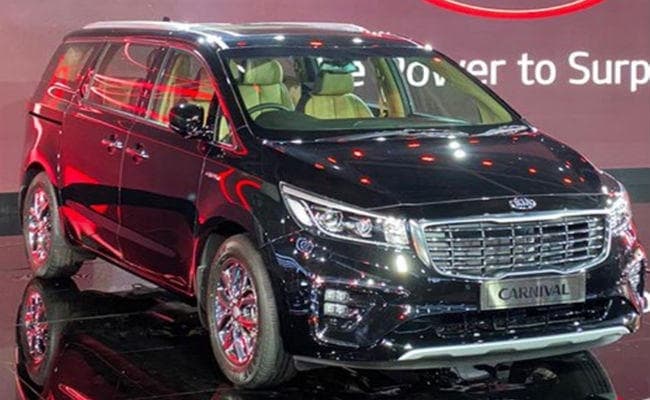 Auto Expo 2020: Kia मोटर्स ने पेश की 9 सीटर MPV Carnival