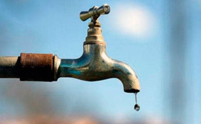 आंदोलन से ठप रही शहर की जलापूर्ति, पानी के लिए परेशान रहे 12 लाख लोग, वार्ता आज