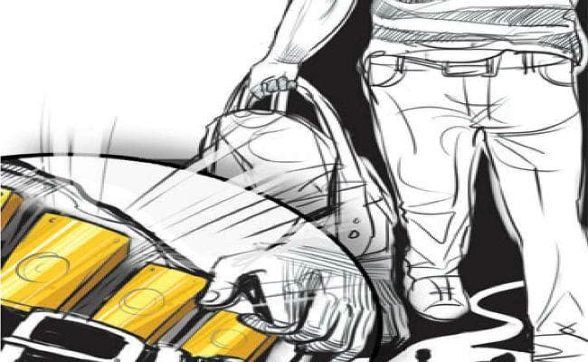 आठ लाख 95 हजार की तस्करी का सामान जब्त