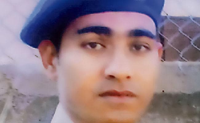 कश्मीर में आतंकियों से लोहा लेते भोजपुर का लाल शहीद, सीएम ने जताया शोक, पुलिस सम्मान के साथ होगा अंतिम संस्कार