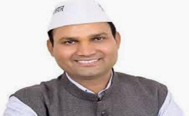 Delhi Election 2020: जानें, अंबेडकर नगर के AAP विधायक अजय दत्त के बारे में…