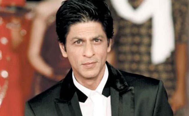 कोरियन फिल्म ‘अ हार्ड डे’ का हिंदी रीमेक बनायेंगे शाहरुख खान