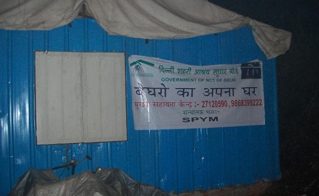 Delhi Election 2020 : कम पैसे में मजदूरी करने को तैयार हो जाते हैं पूर्वांचल के लोग, दिल्ली की  ठंड में रैन बसेरा है आसरा