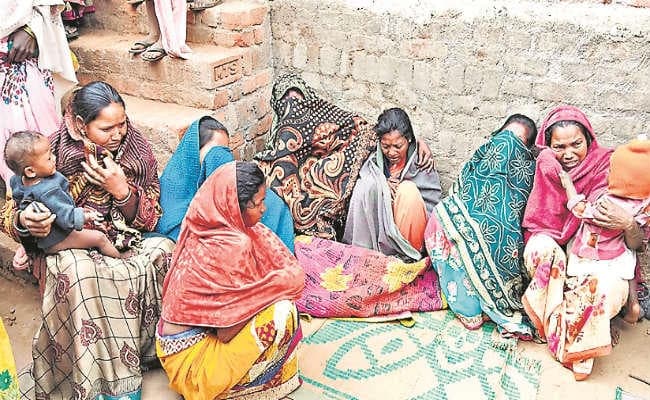 कर्नाटक में चतरा के दो मजदूरों की मौत