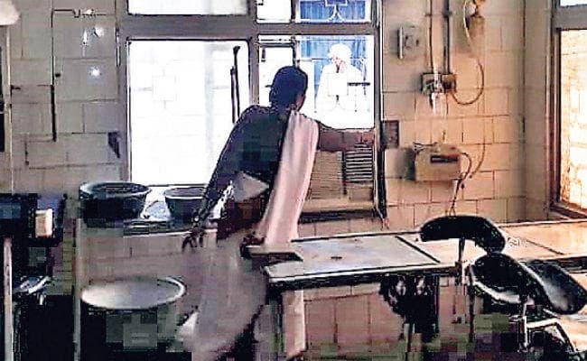 मुजफ्फरपुर : अस्पताल के डिलिवरी रूम में आग, भागम-भाग में दो महिलाओं का प्रसव