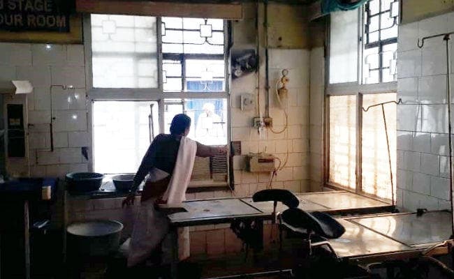 SKMCH के डिलीवरी रूम में लगी आग, भागम-भाग में दो महिलाओं को शुरू हो गयी प्रसव पीड़ा, फिर...