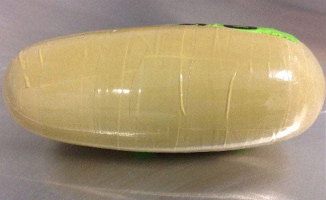 OMG! महिला ने प्राइवेट पार्ट में छिपाया सोने का 500 ग्राम पाउडर, तरीका जानकर चौंक जाएंगे आप