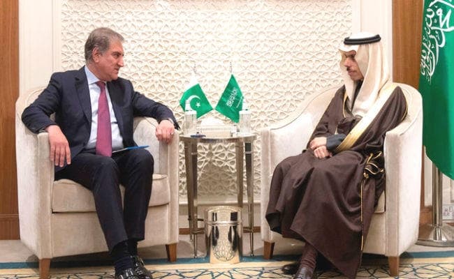 पाकिस्तान और सऊदी अरब के विदेश मंत्रियों ने फोन पर कश्मीर समेत विभिन्न मुद्दों पर की चर्चा