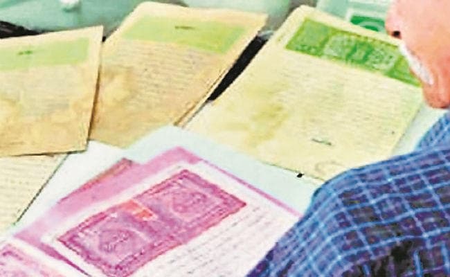 एक अधिकारी को मिला पांच जिलों का टास्क, 38 जिलों को कई भागों में बांटकर अधिकारियों को मामला सुलझाने की जिम्मेदारी