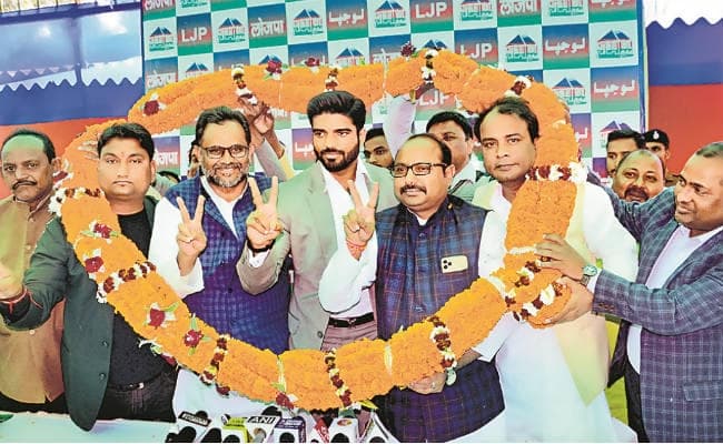 पटना : लोजपा का पंचायत स्तर पर चलेगा सदस्यता अभियान