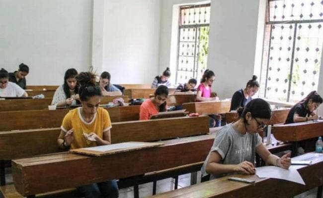 छठे सेमेस्टर की मीड टर्म ऑनलाइन परीक्षा 1 जुलाई से