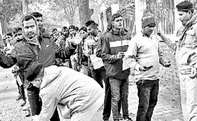 बिहार पुलिस कांस्टेबल भर्ती परीक्षा : आठ मार्च को होगी रद्द हुई परीक्षा, पुराने प्रवेश पत्र पर अभ्यर्थी नहीं दे सकेंगे परीक्षा