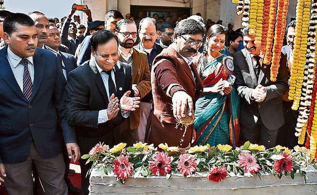 पूरे झारखंड में औषधीय पौधों के रोपण को बढ़ावा दिया जायेगा : हेमंत सोरेन