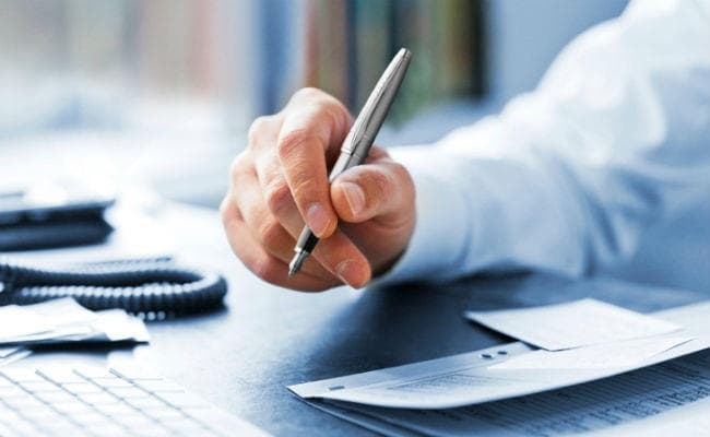 एनआरसी के डर से नगर निगम में बढ़ रही जन्म प्रमाणपत्र लेने की भीड़