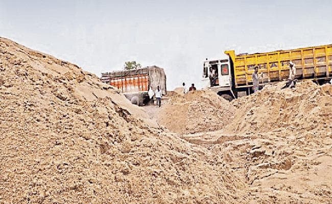 बालू रॉयल्टी वसूली को अभियान, बिहार सरकार के 16 कार्य विभागों के इंजीनियरों और ठेकेदारों में हड़कंप