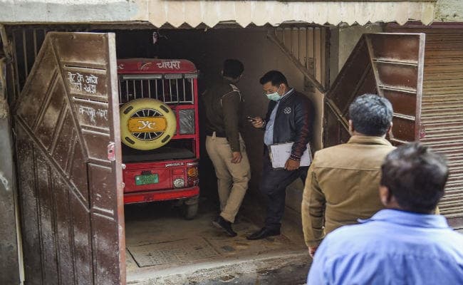 दिल्‍ली में एक ही परिवार के 5 लोगों की सनसनीखेज मौत मामले में एक की गिरफ्तारी