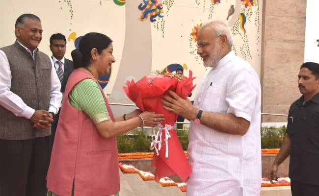 सुषमा स्वराज की जयंती आजः पीएम मोदी ने दी श्रद्धांजलि, बताया- असाधारण सहयोगी एवं उत्कृष्ट मंत्री