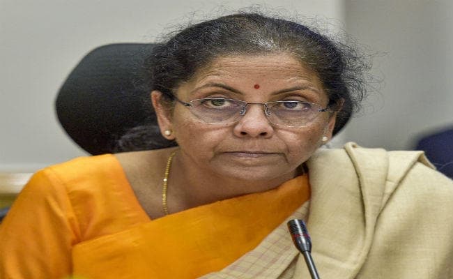 ”इकोनॉमिक ग्रोथ की रफ्तार बढ़ाने की खातिर बजट से इतर कदम उठाने को तैयार है सरकार”
