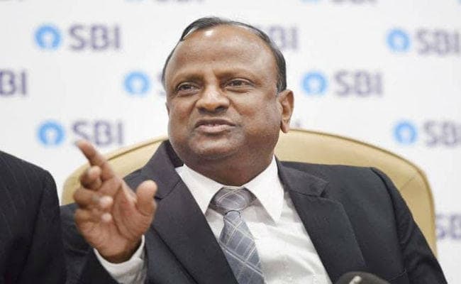 SBI चीफ ने कहा, किसी टेलीकॉम कंपनी ने AGR बकाया भुगतान के लिए नहीं मांगा Loan