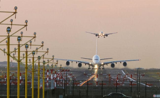 एयरपोर्ट के विस्तार के लिए राज्य सरकार ने जमीन देने से किया इंकार