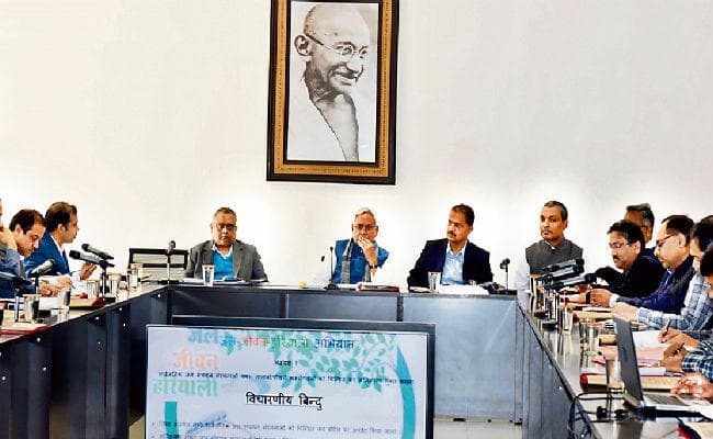 गया तक गंगा का पानी पहुंचाने को जमीन अधिग्रहण तेज करें : सीएम नीतीश कुमार