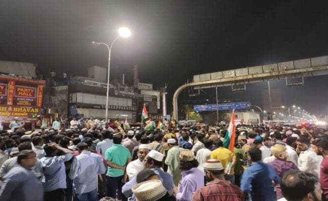 CAA के खिलाफ शांतिपूर्ण विरोध प्रदर्शन करना ''गद्दारी या देशद्रोह'' नहीं: बॉम्बे हाईकोर्ट
