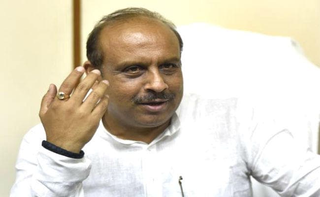 विजेंद्र गुप्ता ने की शपथ ग्रहण में सरकारी शिक्षकों की अनिवार्य उपस्थिति वापस लेने की मांग