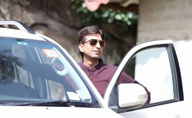 Rs 35 लाख की Fortuner चोरी हो जाने के बाद ऐसा Tweet कुमार विश्वास ही कर सकते हैं