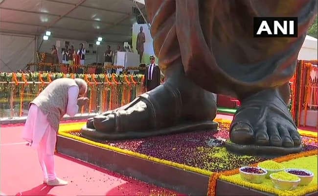 PM modi varanasi visit : पीएम मोदी ने अपने संसदीय क्षेत्र को दी 12 सौ करोड़ की सौगात