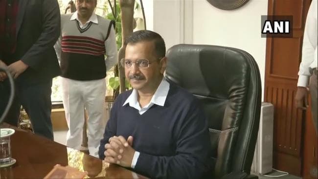 अरविंद केजरीवाल ने दिल्ली के मुख्यमंत्री पद का कार्यभार संभाला