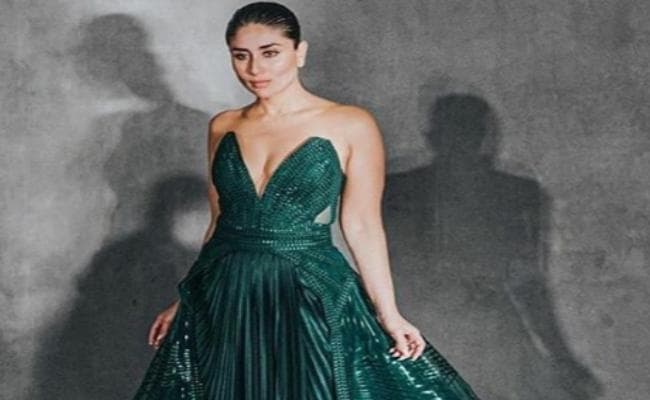 Lakme Fashion Week 2020: ग्रीन कलर के गाउन में करीना कपूर ने उड़ाये होश, देखें तस्वीरें