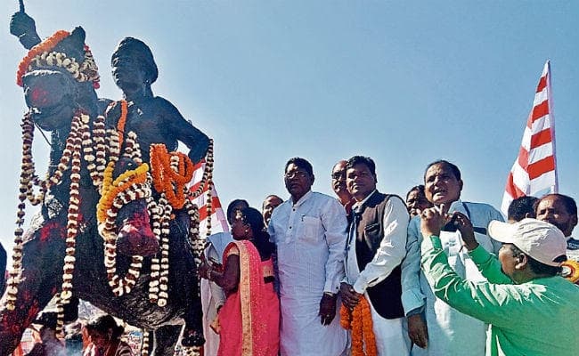 शहीदों का सपना पूरा करेगी सरकार : रामेश्वर