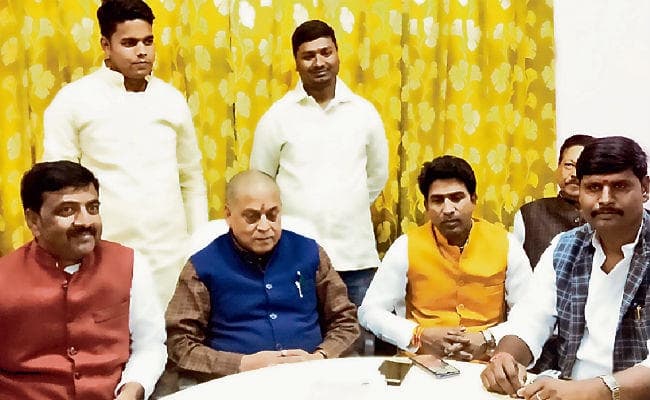 औरंगाबाद : महागठबंधन का सहबाला दौड़ रहा, दूल्हे का पता नहीं : नीरज