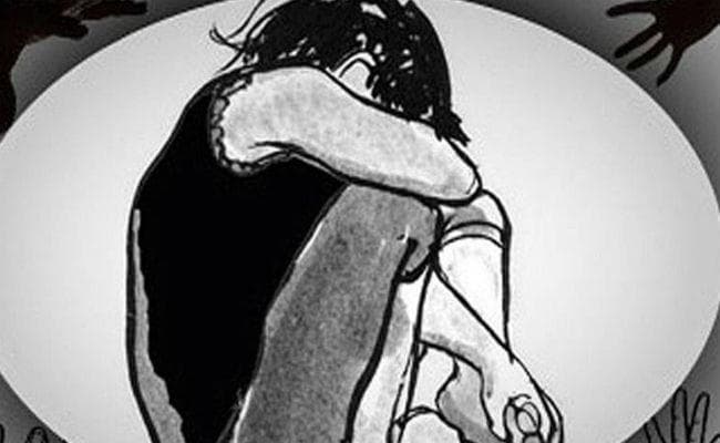 झारखंड: गर्भवती हुई आवासीय विद्यालय की 8वीं में पढ़ने वाली छात्रा, प्रबंधन के उड़ गये होश, जांच दल पहुंचा विद्यालय