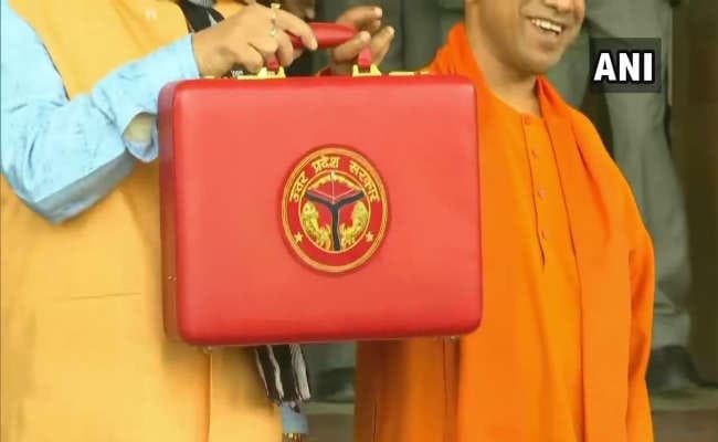 UP 4th Budget Session 2020 : योगी सरकार का बजट 5 लाख करोड़ पार, धार्मिक स्थलों पर विशेष ध्यान