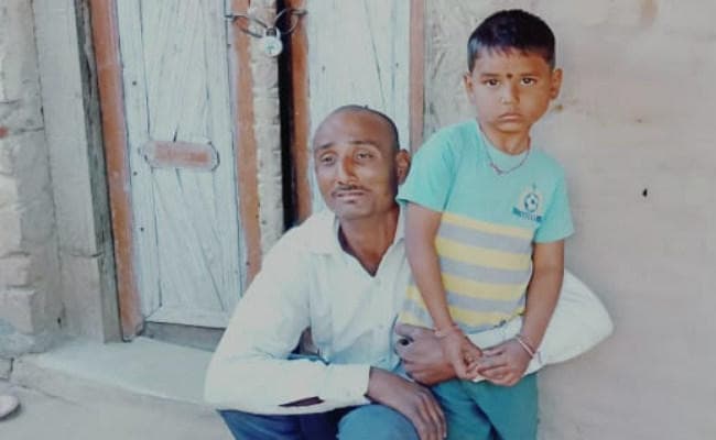 बरकट्ठा : महिला की संदेहास्पद मौत, पति ने अपनी मां पर लगाया हत्या का आरोप