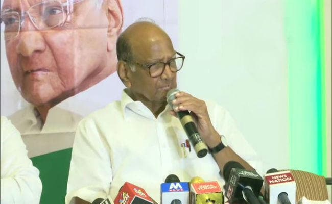 ट्रंप की यात्रा पर पवार का मोदी पर वार : पूछा, विदेशी हस्तियों के लिए अहमदाबाद ही विकल्‍प क्‍यों ?