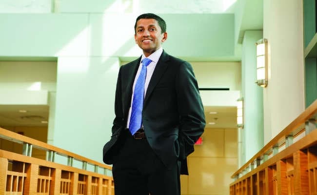 अमेरिका के फेडेरल सर्किट कोर्ट में पहले भारतीय-अमेरिकी जस्‍टिस बने श्री श्रीनिवासन