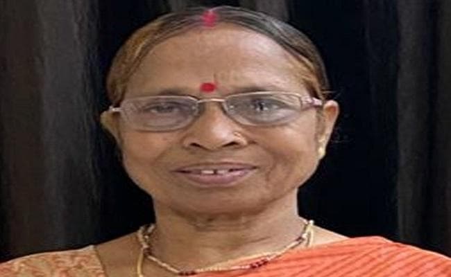 पूर्व सांसद पर पत्नी का आरोप, कहा- दूसरी महिला संग रह रहे पति ने पेंशन प्रपत्र में भी दी गलत जानकारी