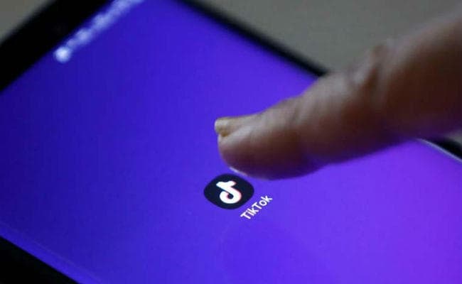 प्रश्नपत्र का टिक-टॉक वीडियो बना  किया वायरल, परीक्षार्थी गिरफ्तार