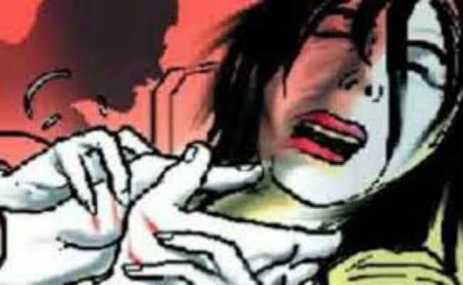 गला दबाकर विवाहिता की हत्या