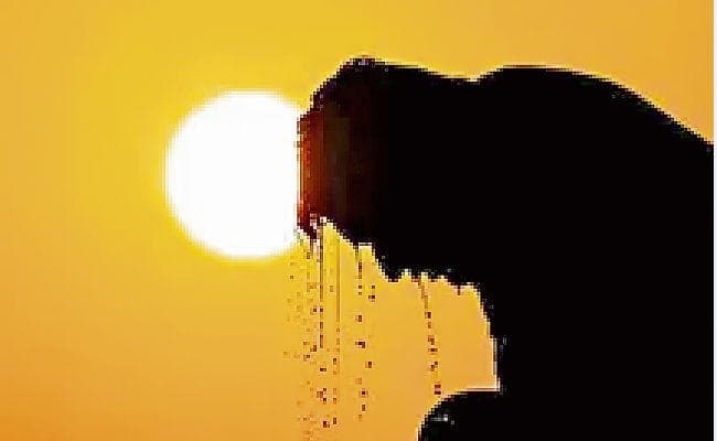 सर्दी के बाद गर्मी का सितम‍ : मार्च से ही रिकॉर्ड तोड़ने की तैयारी में गर्मी, आज से कई हिस्सों में बारिश की संभावना