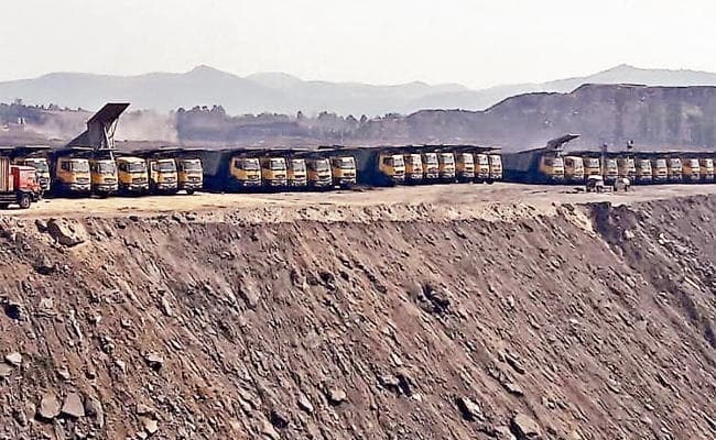 टंडवा : एशिया की सबसे बड़ी कोल परियोजना में लटका ताला, 1100 वर्कर बेरोजगार