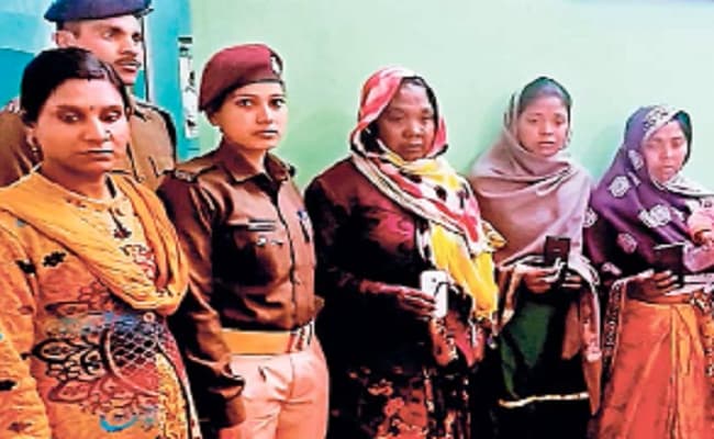 किशोरी को दिखा कर ट्रेनों में मांगती थी भीख, चोरी करतीं तीन महिलाएं गिरफ्तार